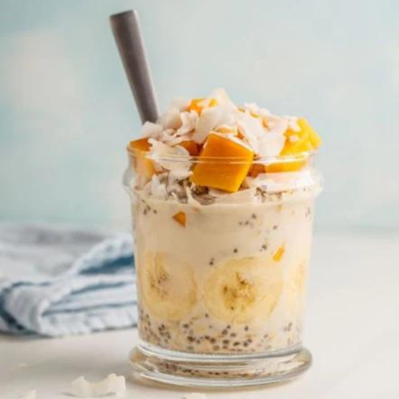 Mango overnight oats