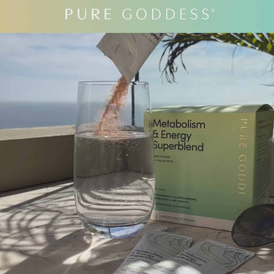 video of metabolism & energy superblend lemon flavour with mini handheld blender